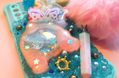 V002 - Resin Shaker with Pom